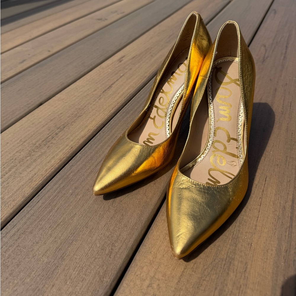 Sam Edelman Hazel Gold Stiletto Heels with Metallic Finish
